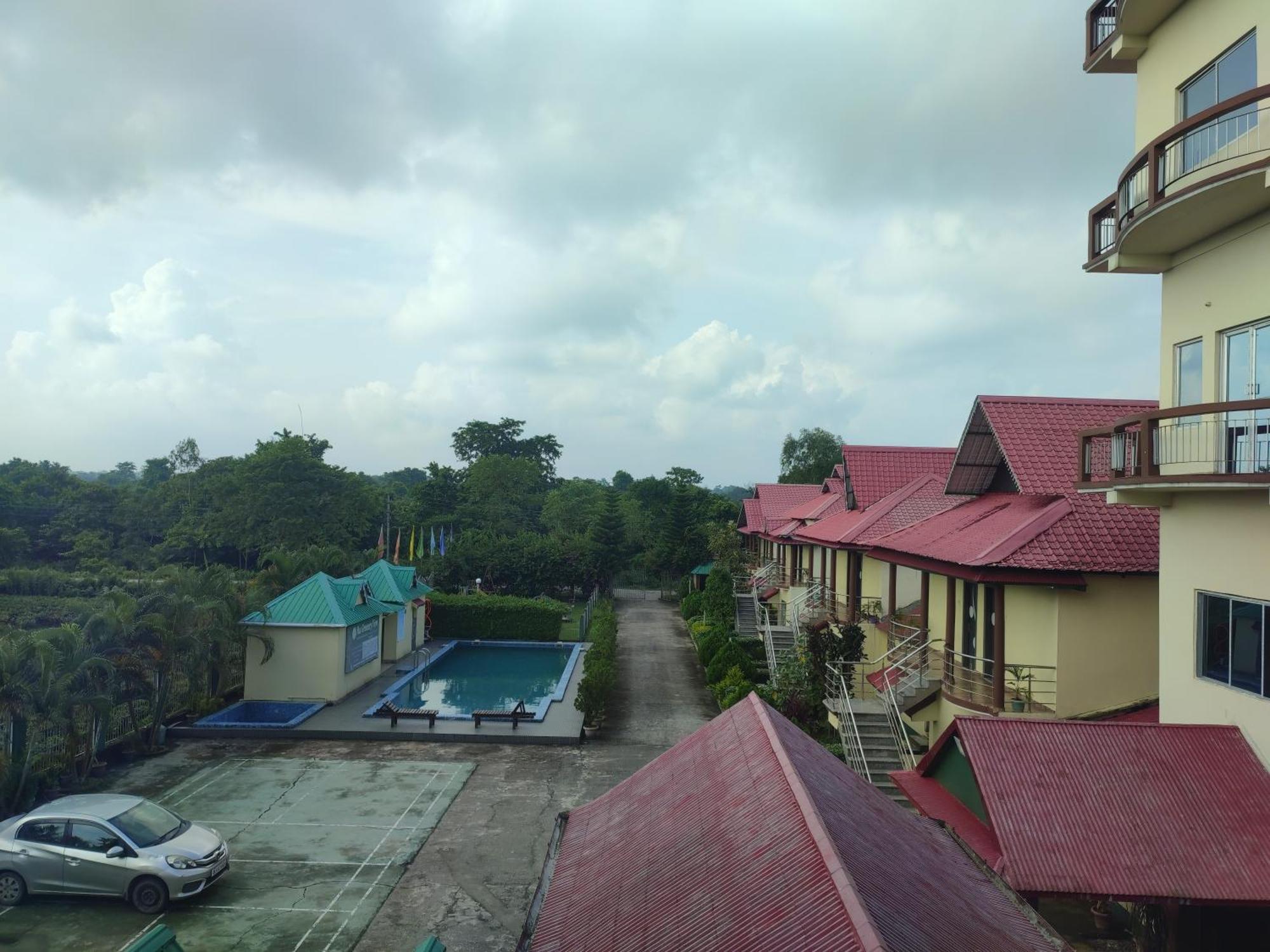 Maa Greenary View - A Holiday Resort Alipur Duar Esterno foto