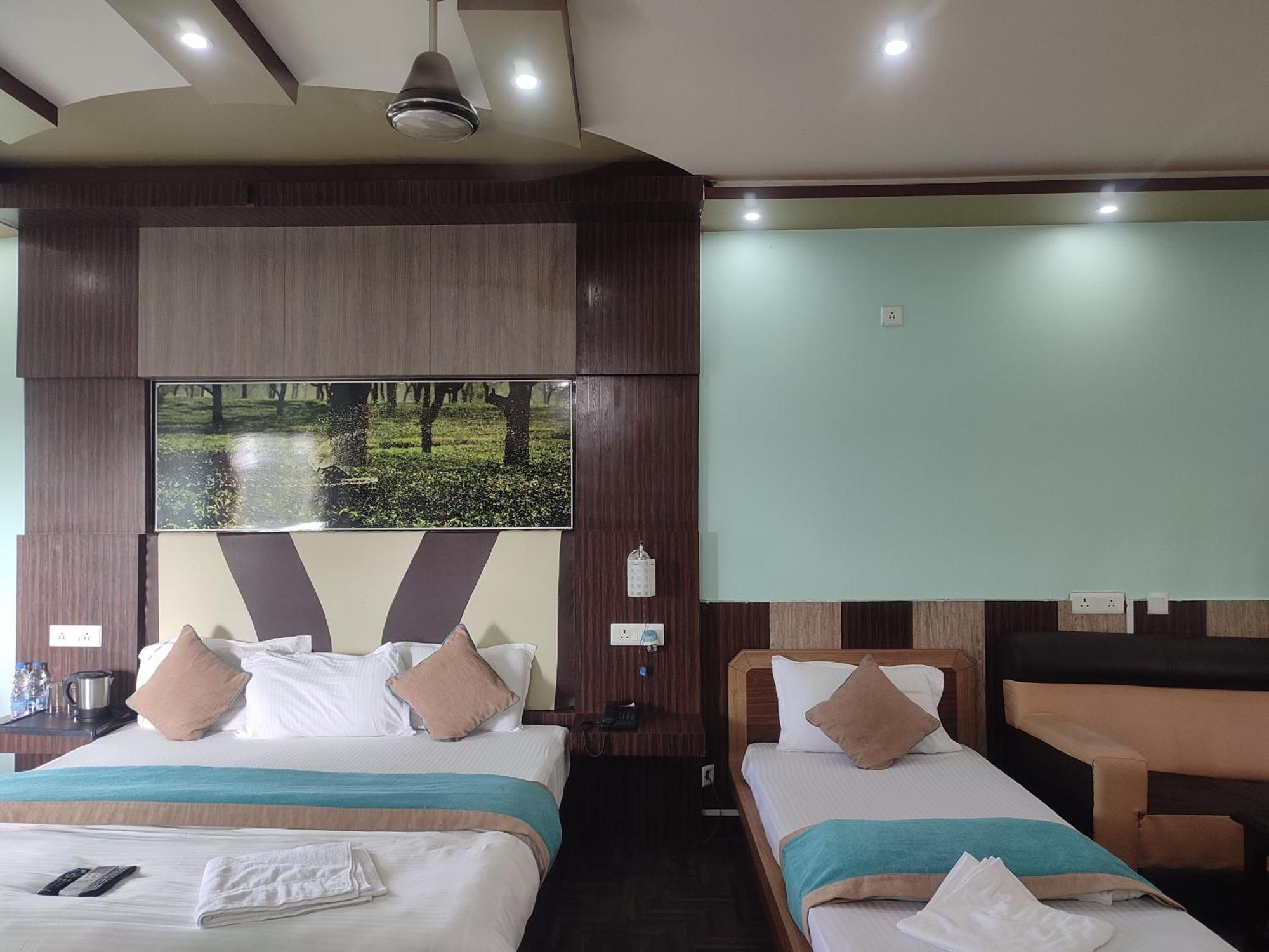 Maa Greenary View - A Holiday Resort Alipur Duar Esterno foto