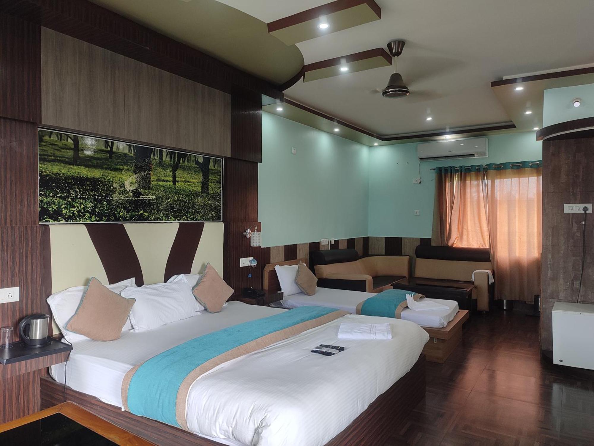 Maa Greenary View - A Holiday Resort Alipur Duar Esterno foto