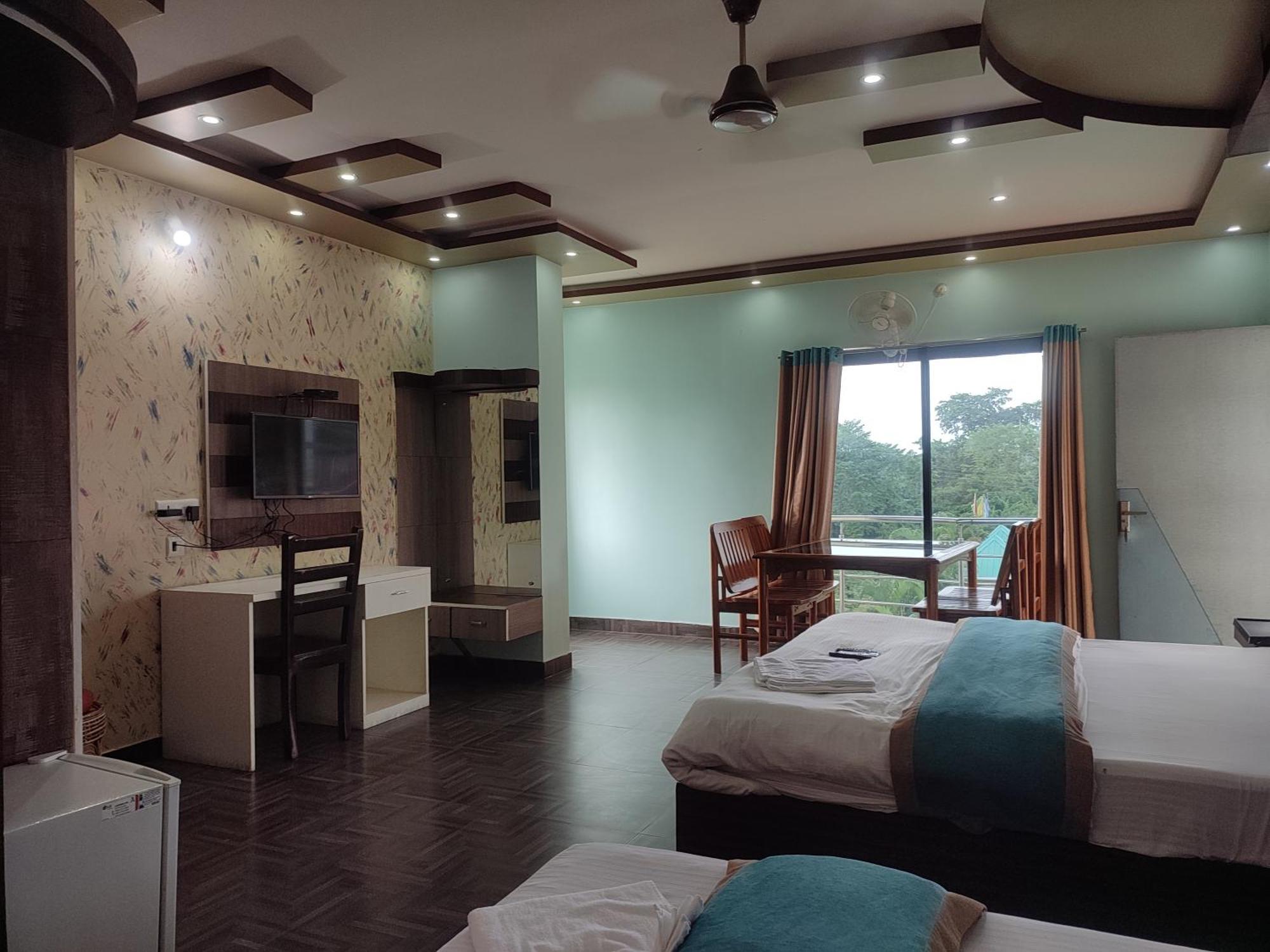 Maa Greenary View - A Holiday Resort Alipur Duar Esterno foto
